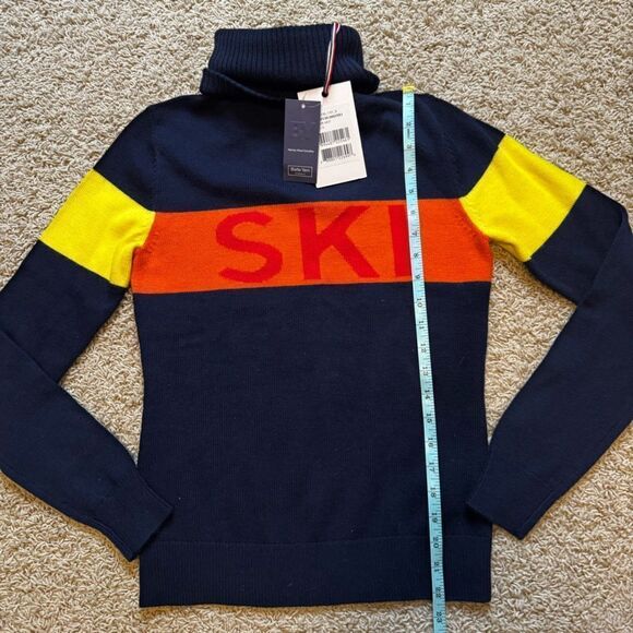 Perfect Moment Ski Merino Wool Sweater Mock Neck Base Layer Small NWT - Picture 3 of 5